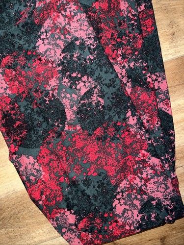 Lularoe TC Tall & Curvy Leggings 12-18 Gray Red Tie Dye Ombre Camouflage New ❤️ - Picture 1 of 8