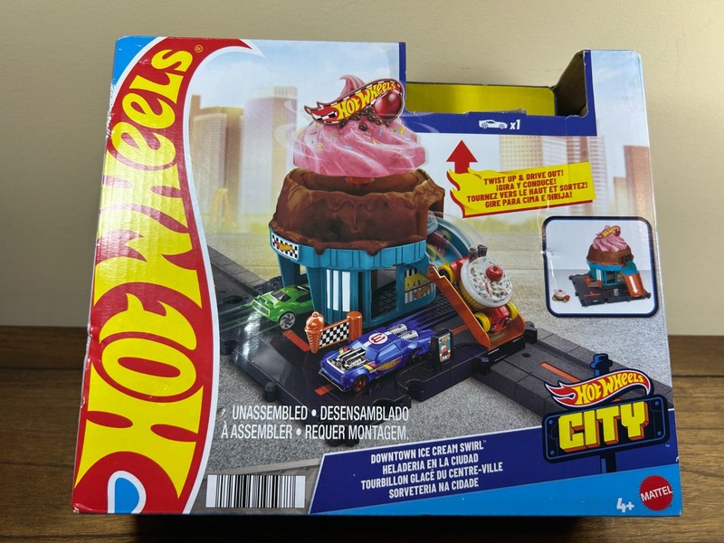 Hot Wheels City Downtown Ice Cream Swirl Playset No Car Incomplete Mattel