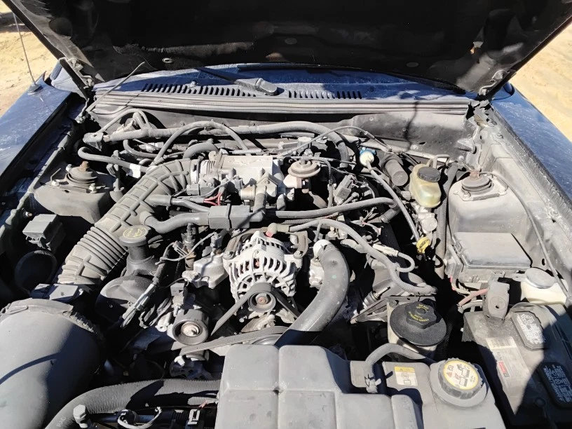 2002 Ford Mustang 4.6L Engine Motor SOHC OEM 129K Miles - LKQ440969161 - Image 3 of 4