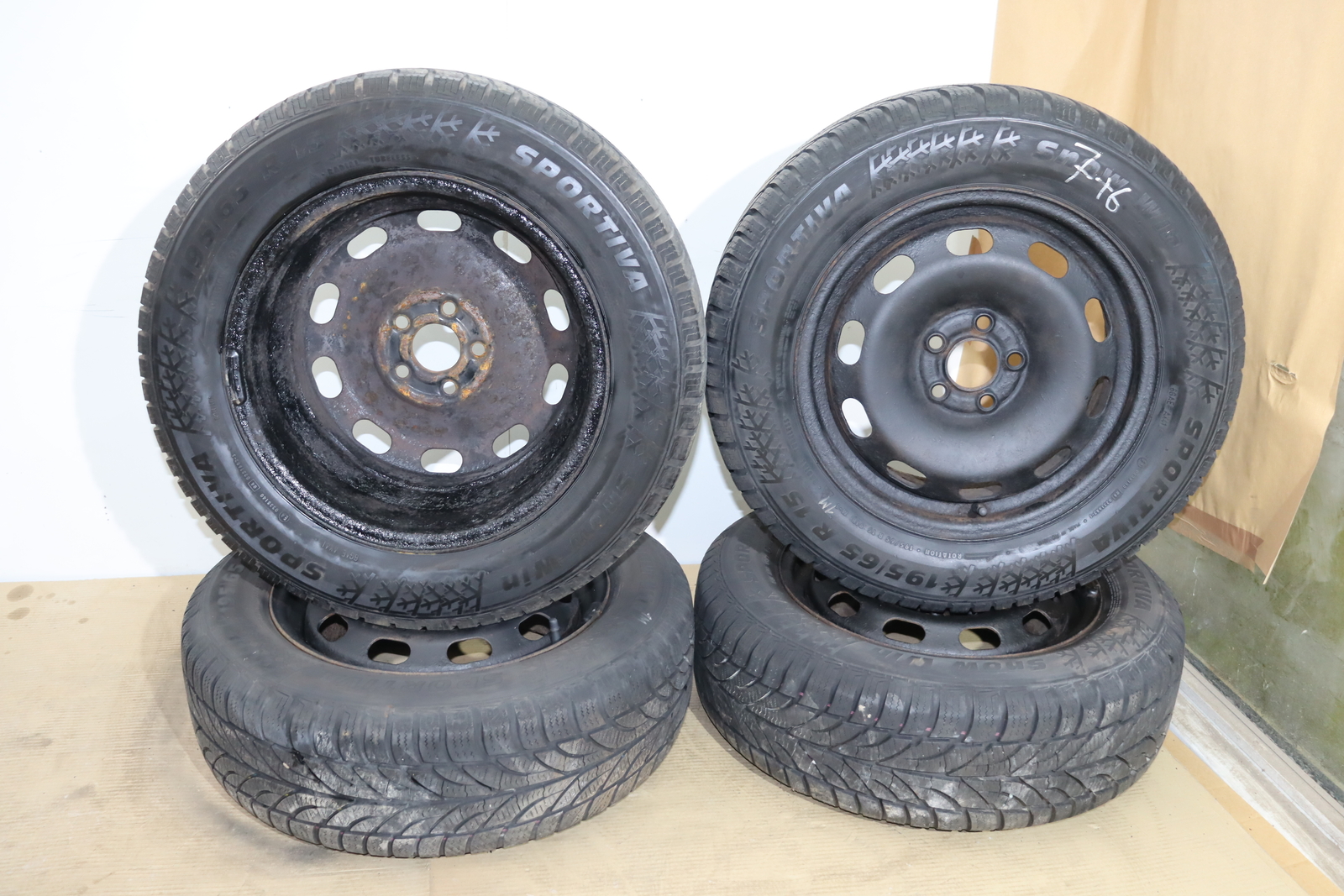 4x VW Golf 4 Bora A3 195/65 R15 91H Pneumatico Invernale M+S...