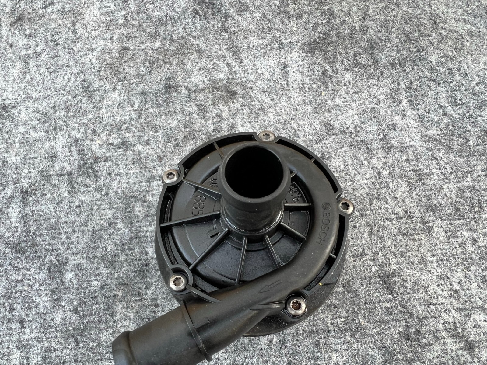 Maserati Ghibli 2014-2020 INNER Auxiliary water pump