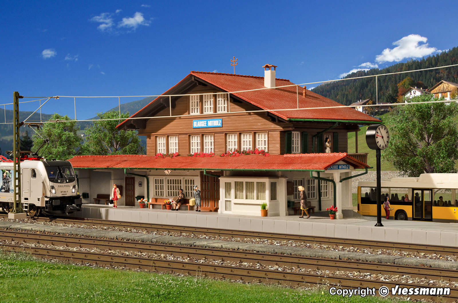 Kibri H0 39508 - Station Blausee Mitholz L 33,0 x B 12,5 x H 13,0 cm Neuware