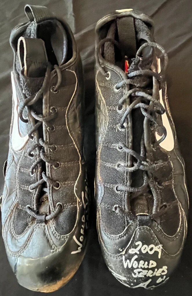 Bronson Arroyo Autographed Game Used Cleats - Player's Closet Project