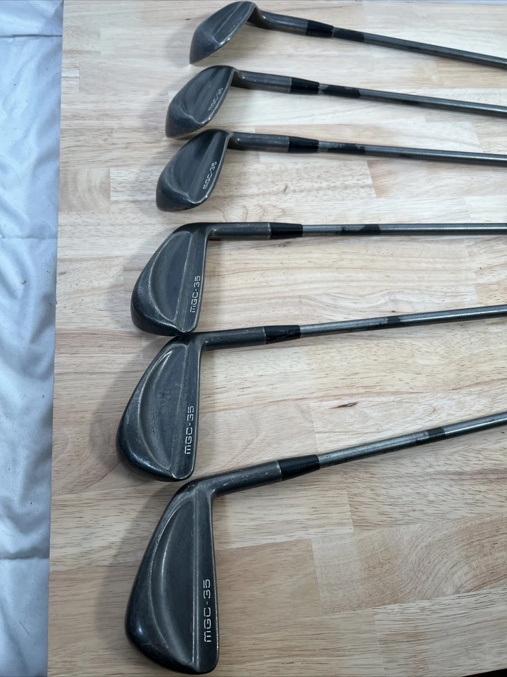 Juego de hierro de titanio Mizuno MGC-35 Dyna Flex TF-1700 Foto 2 de 4