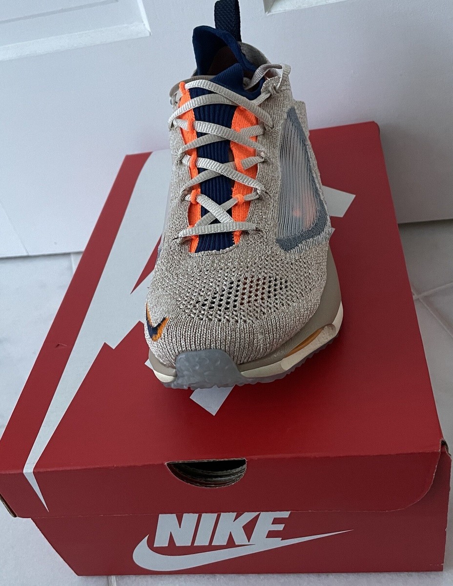 Nike Sneakers Men Size 9.5 - Nike Spark Flyknit Hemp/college  display picture 1