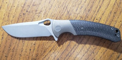 WE Knives 903C Bishop Bronze Ti Carbon Fiber 3.5'' M390 Stonewash Blade Flipper 
