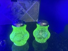 Antique Fenton Uranium Topaz Opalescent Daisy&Fern S&P,Flour/sugar Shakers +lids