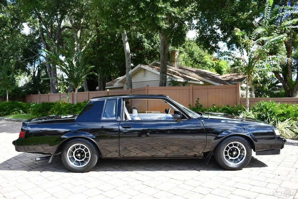 Buick Regal 1984 3,8 L turboalimentado V6 automático 49 k techo corredizo Foto 4 de 4