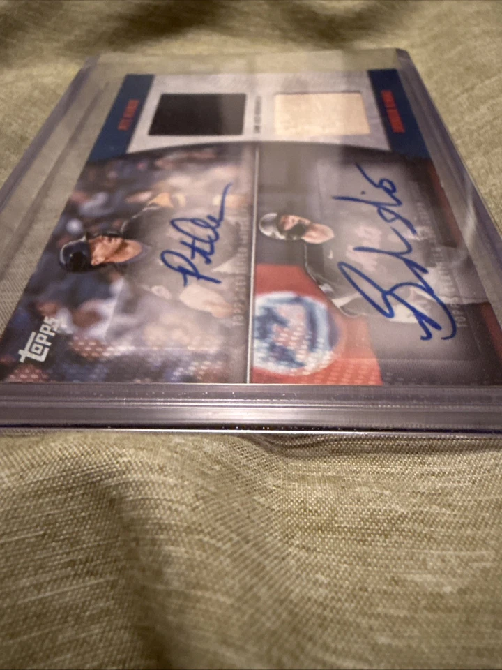 Tarjeta reliquia autógrafo doble material de Grandes Ligas Topps 2025 Pete Alonso 12/50 Foto 4 de 4