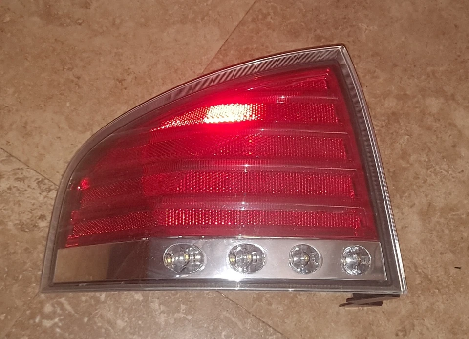 *TESTED* 2007-2010 Lincoln MKX Tail Light Driver Left Side Outer 2008 2009 - Imagem 3 de 4
