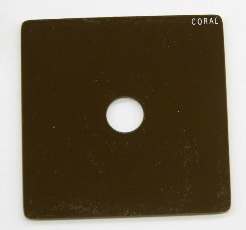 Tiffen iZumar - 2 5/8" Square Coral Center Spot Filter - Fair Glass - C1144 - Image 2 of 2