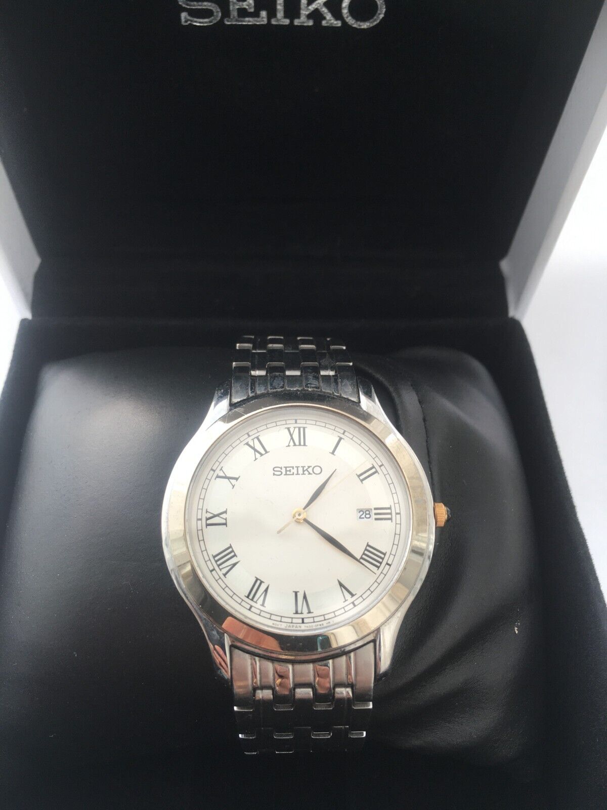 Seiko Mens Quartz Vintage Date bracelet Watch 7N32-0DJ0 & Box | eBay