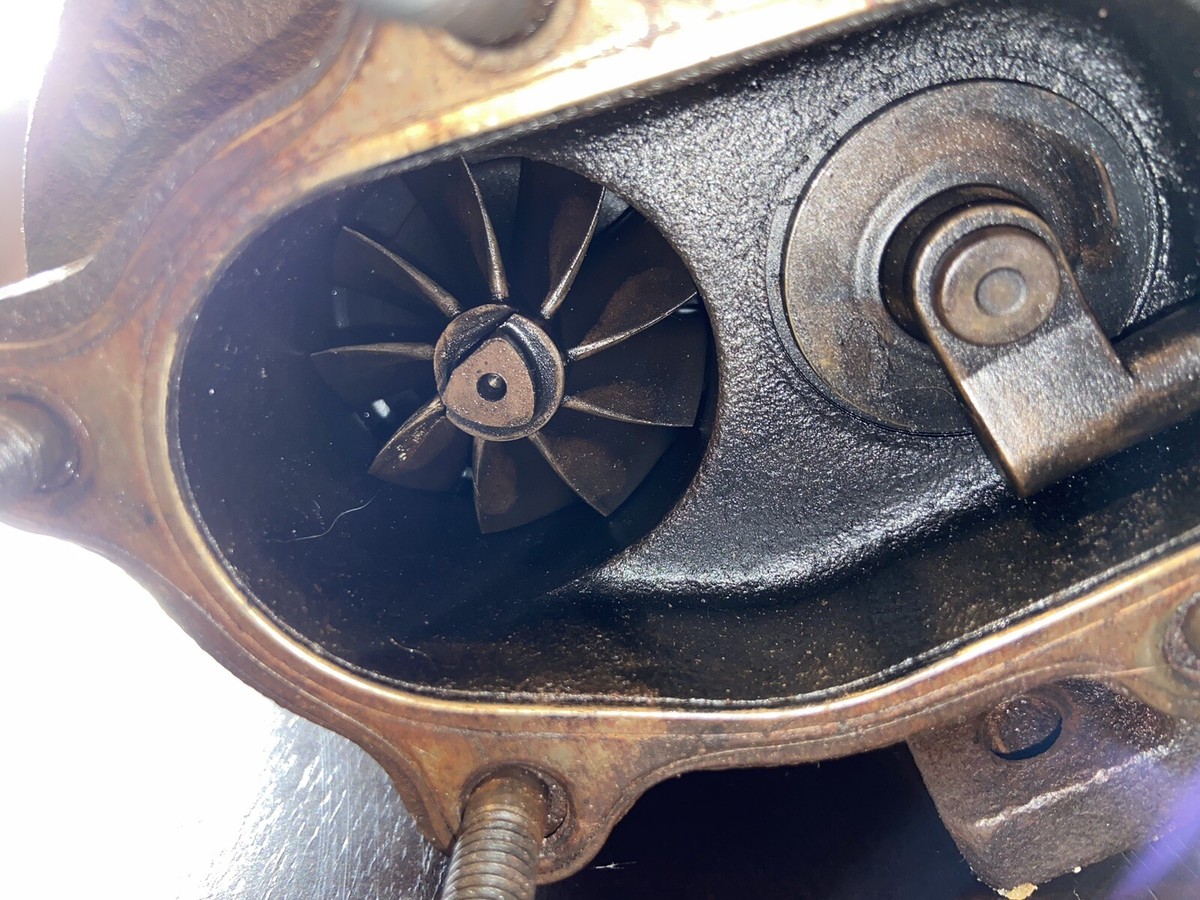 HF 6BW１１個セット Genuine HKS GT2530 Twin Turbochargers With Divorced Down