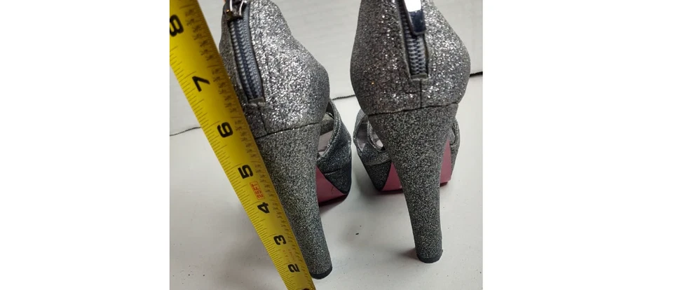 Zapato de tacón Paris Hilton plateado brillante brillo talla 7M 5 pulgadas (SS1) Foto 4 de 4