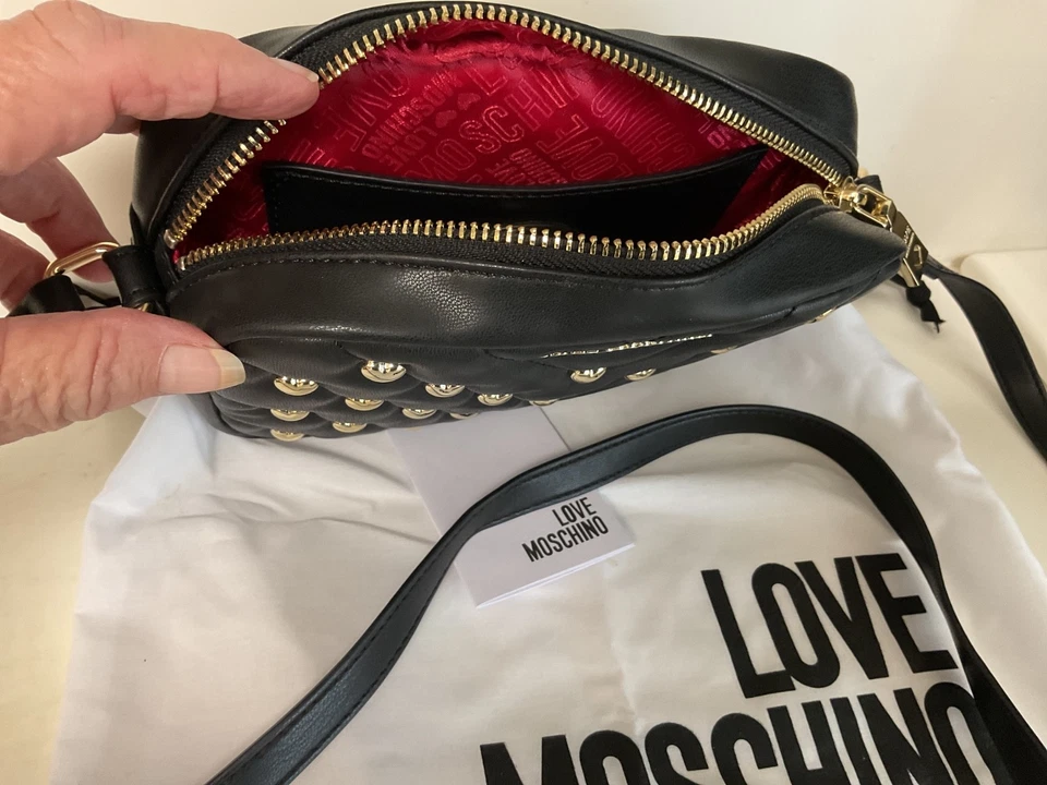 NWT Love Moschino Quilted Shoulder Small Crossbody Bag Purse Black Golden Hearts - Image 2 of 2