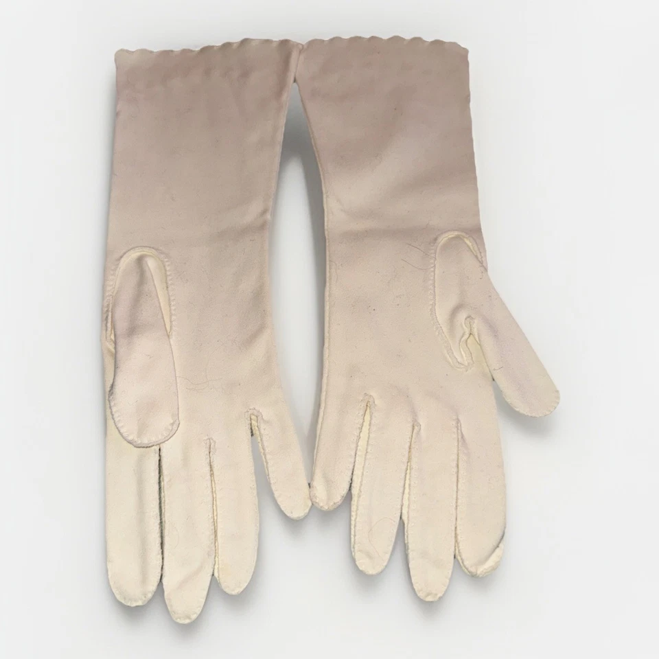 Guantes a medida de cuero Crescendoe vintage para dama 6,5 blanco festoneado años 50 Foto 3 de 4