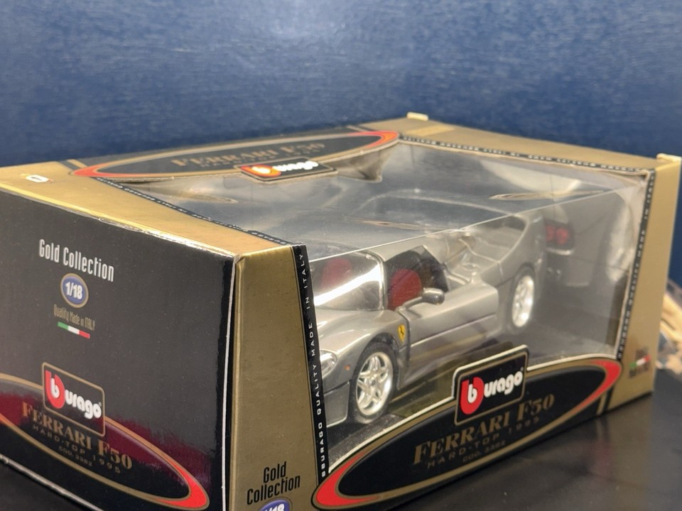Bburago 1:18 - 1 - Coupé a escala - Ferrari F50 Hardtop 1995 - Edición