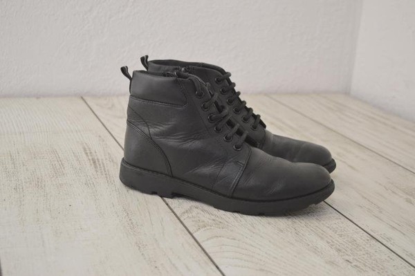 Women Clarks Boots Black Leather 37 #7ALH