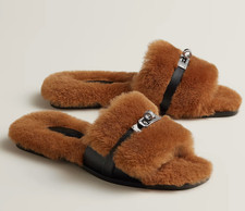 NEW HERMES Giulia Shearling 39.5 Naturel Noir Fur Slipper sandal Kelly Buckle