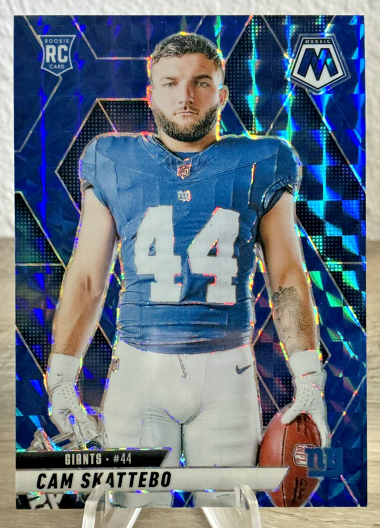 2025 Panini Mosaic Cam Skattebo #77/99 Blue Color Match Variation RC 271 Giants