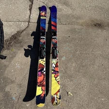 Armada AR6 171cm Skis With Dynastar Bindings  With Dakine Travel Bag
