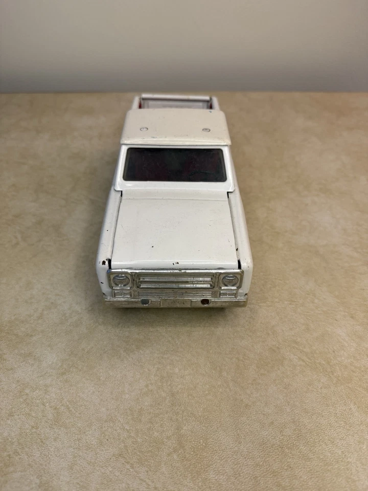 Винтажный сервисный пикап Ertl International IH New Jersey Bell - Изображение 2 из 4