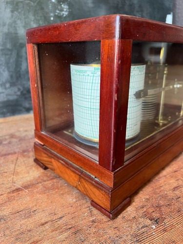 Ex UK Meteorological Office Barograph in very good condition - Picture 2 of 12
