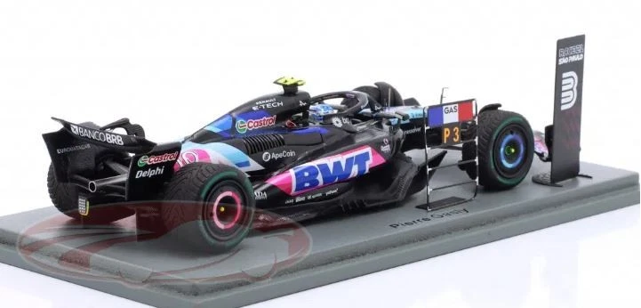 Spark 1/43 Pierre Gasly Alpine A524 3nd Brasil GP 2024 + Pitboards - Immagine 3 di 4