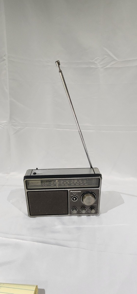 Vintage Panasonic 3-Band Portable Radio Model RF-1090 AM/FM/PSB