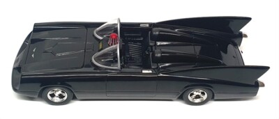 Johnny Lightning Batmobile 1:24 スケール Amazon.com: Johnny Lightning DC Comic Book 1960's Diecast 1