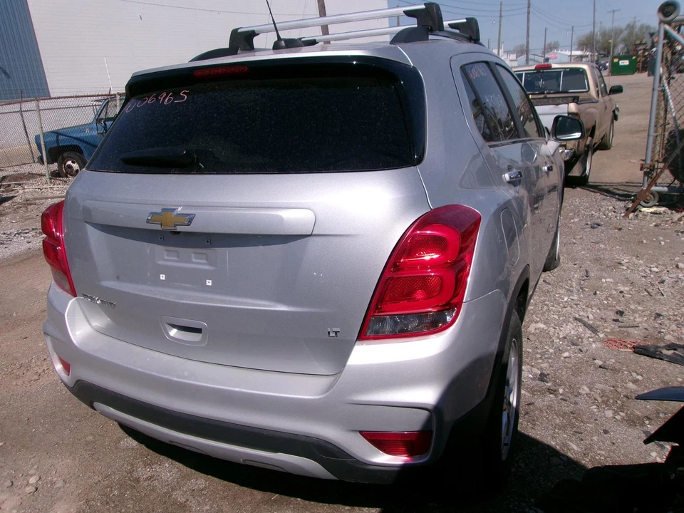 Used Fuel Pump fits: 2018 Chevrolet Trax Pump Assembly AWD opt F46 Grade A Foto 4 de 4