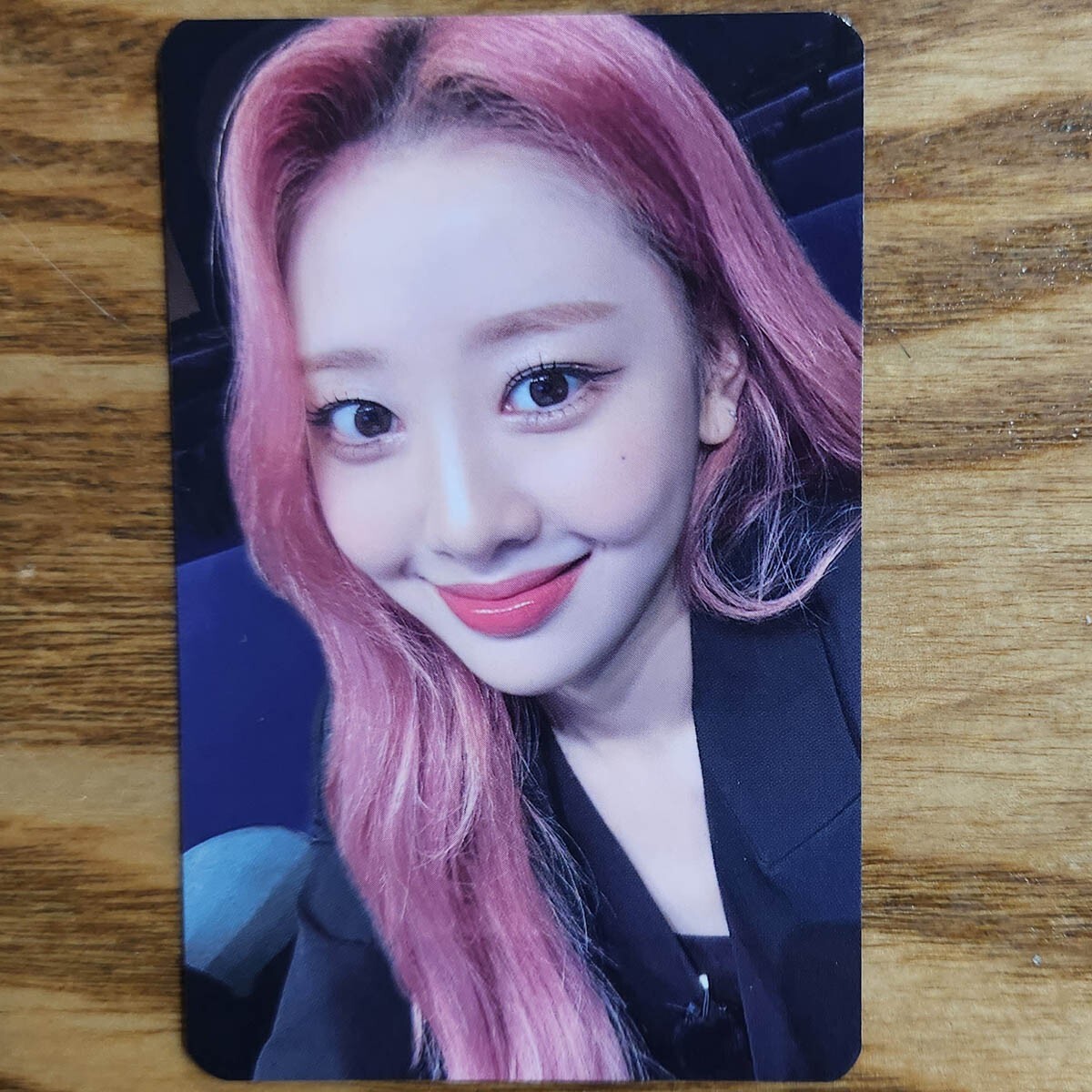 LOONA 今月の少女 イヴ&チュウ トレカ 出席カードあり Yves Official MMT Photocard Loona 2022 1st World Tour