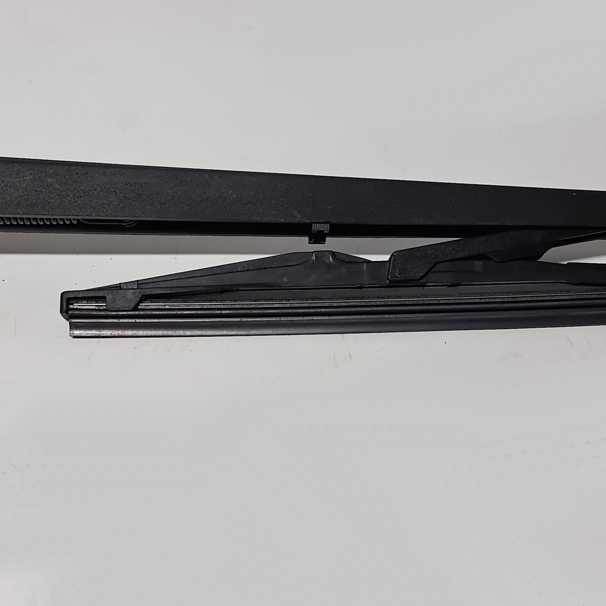 Braccio Tergicristallo Posteriore Completo Per Fiat Bravo I, Multipla E Seicento - Con Spazzola
