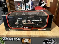 DALE EARNHARDT 3 1992 RACING CHAMPIONS 1:24 GM Parts Goodwrench Chevy Lumina