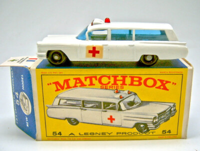 Matchbox RW 54B Cadillac Ambulance weiß mit Abziehbild perfekt in ''E1'' Box