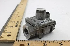 MAXITROL RV20VL-3/8 RV20VL-3/8 3/8" GAS PRESSURE REGULATOR-65,000