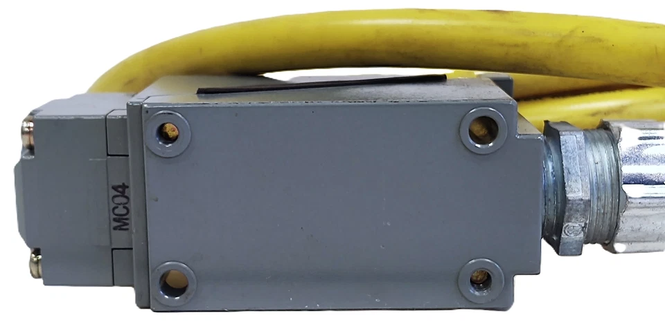 Interruptor de límite giratorio Allen-Bradley 802T-APPY512 Foto 2 de 4