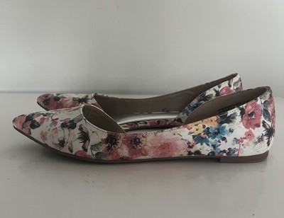 Brash Carissa White w Floral Flats Size 8 Ballet Slip On Good Condition 
