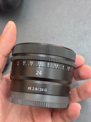 Sony Fe 24mm f/2.8 G SEL24F28G E-Mount Lens Excellent Condition