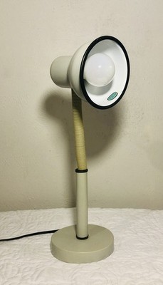 VTG Underwriter Laboratory Inc Gooseneck 18 In Beige/LT. Grey Lamp Tested Works