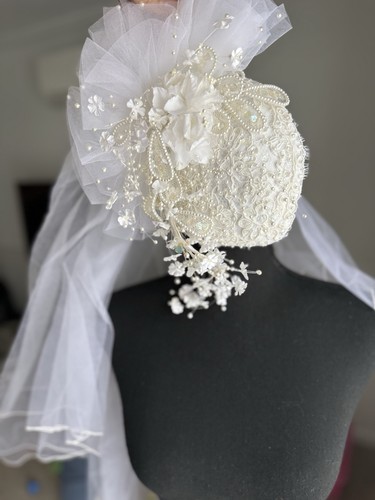 Vintage bohemian Bridal Hat Veil White Lace Beaded Floral Wedding 30” w/comb