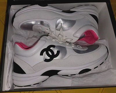 CHANEL シルバー ホワイト ピンク スニーカー Authentic Chanel Silver Pink Suede Leather CC Sneakers Size IT 41