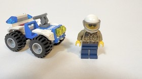 LEGO City: Police Pursuit (4437) Complete with Instructions No Box