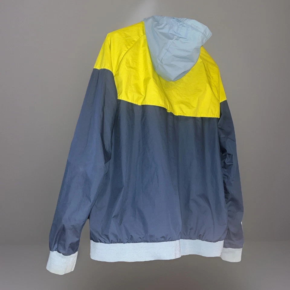 Chaqueta Nike Windrunner Para Hombre Talla 2XL (46 Pecho) Retro Amarillo, Cielo, Foto 2 de 4