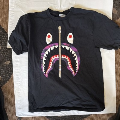 BAPE A Bathing Ape Men's T-Shirt Black Shark Face Purple Camo Graphic Size M