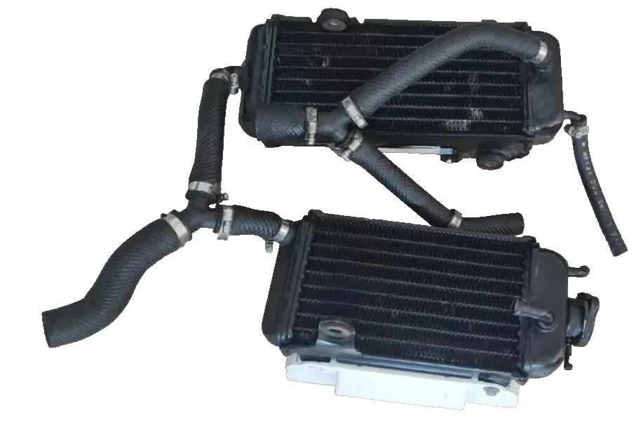 COPPIA RADIATORI ORIGINALE YAMAHA WR 125 1992 1993 1994 1995 - Imagen 3 de 4