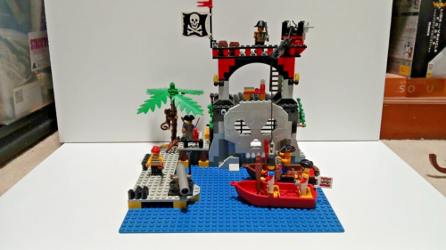 VINTAGE LEGO SET 6279 SKULL ISLAND UNBOXED NO INSTRUCTIONS - Photo 1/15