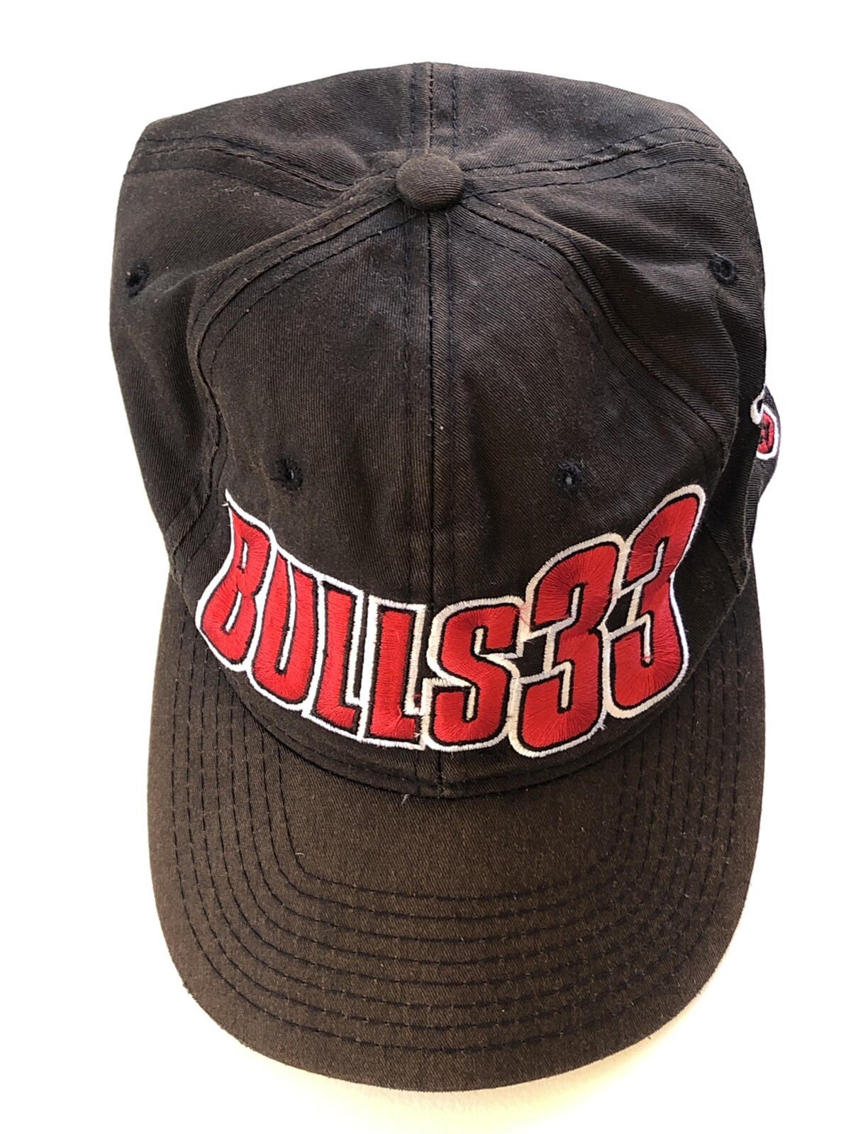 Vintage Lot  CHICAGO BULLS #33 Scottie Pippen Starter Cap 90s & Bulls Adidas thumbnail 7