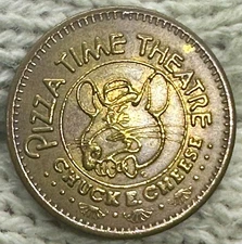 rare 1982 CHUCK E CHEESE TOKEN BRASS 22 mm Pizza Time Theatre Showbiz 25c CEC