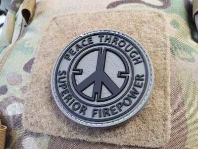 JTG Peace Patch, ''PEACE THROUGH SUPERIOR FIREPOWER'', steingrau oliv, JTG 3D Rubb